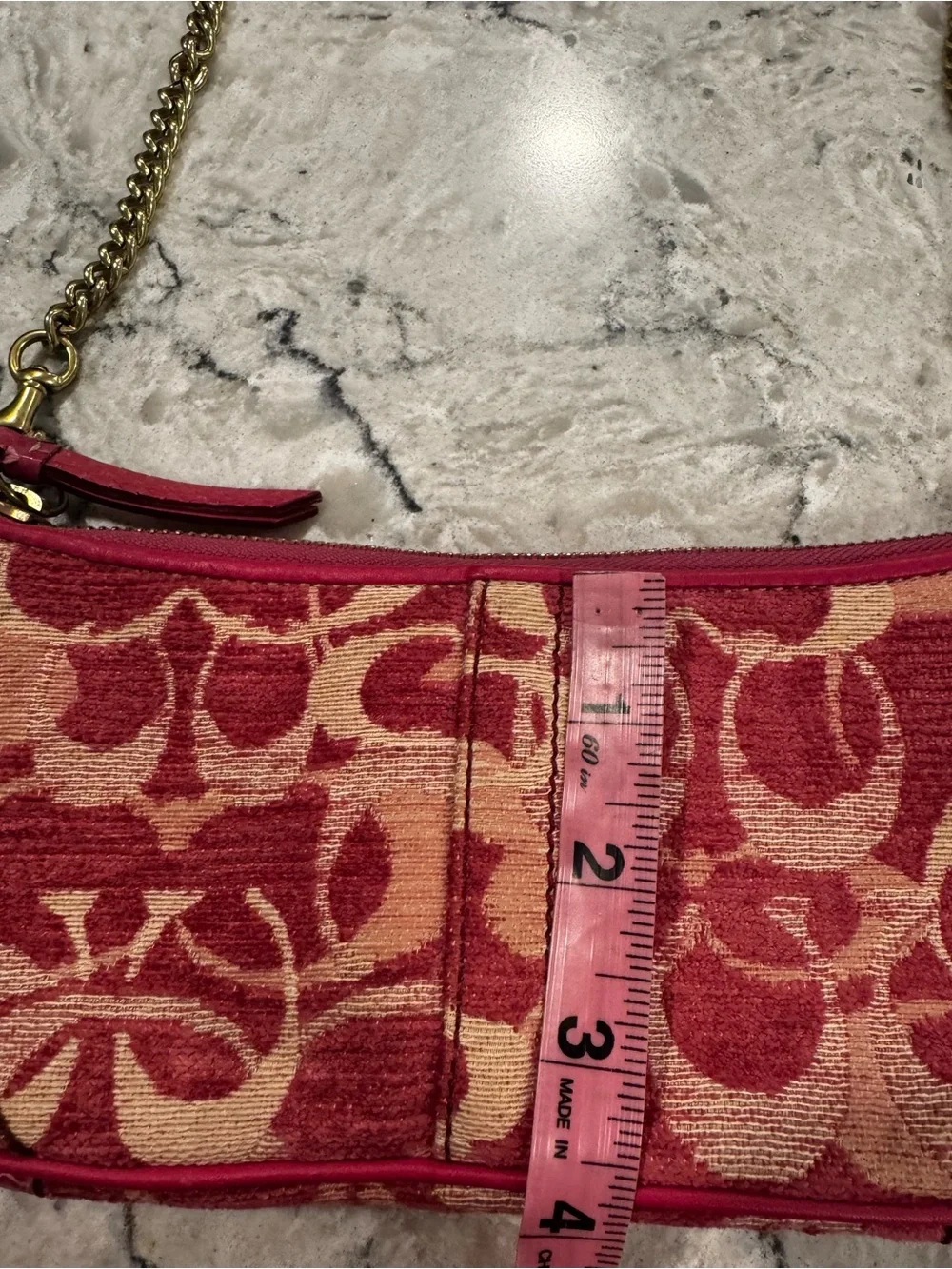 Coach RARE SMALL 8F51 Vintage Y2K Soho Magenta Pink Signature Chenille Baguette